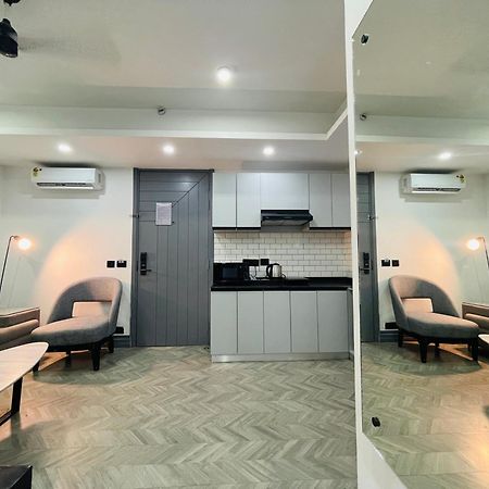Bedchambers Serviced Apartments, Mg Road Gurgaon Exterior foto